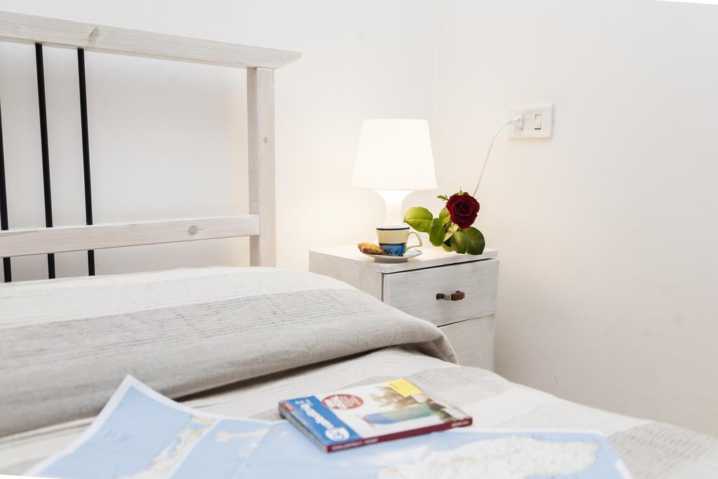 B&B Pozzo Di Luce (Adults Only) Монополи Экстерьер фото